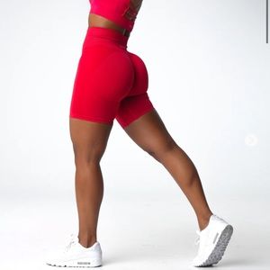 NWOT Candy Apple Contour 2.0 Seamless Shorts